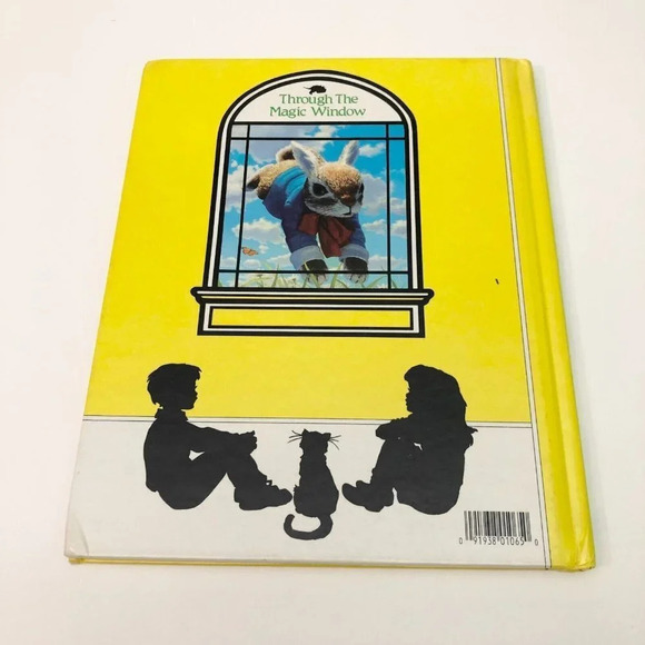 Vtg Peter Cottontails Surprise Greg Hildebrandt Book - Picture 2 of 16